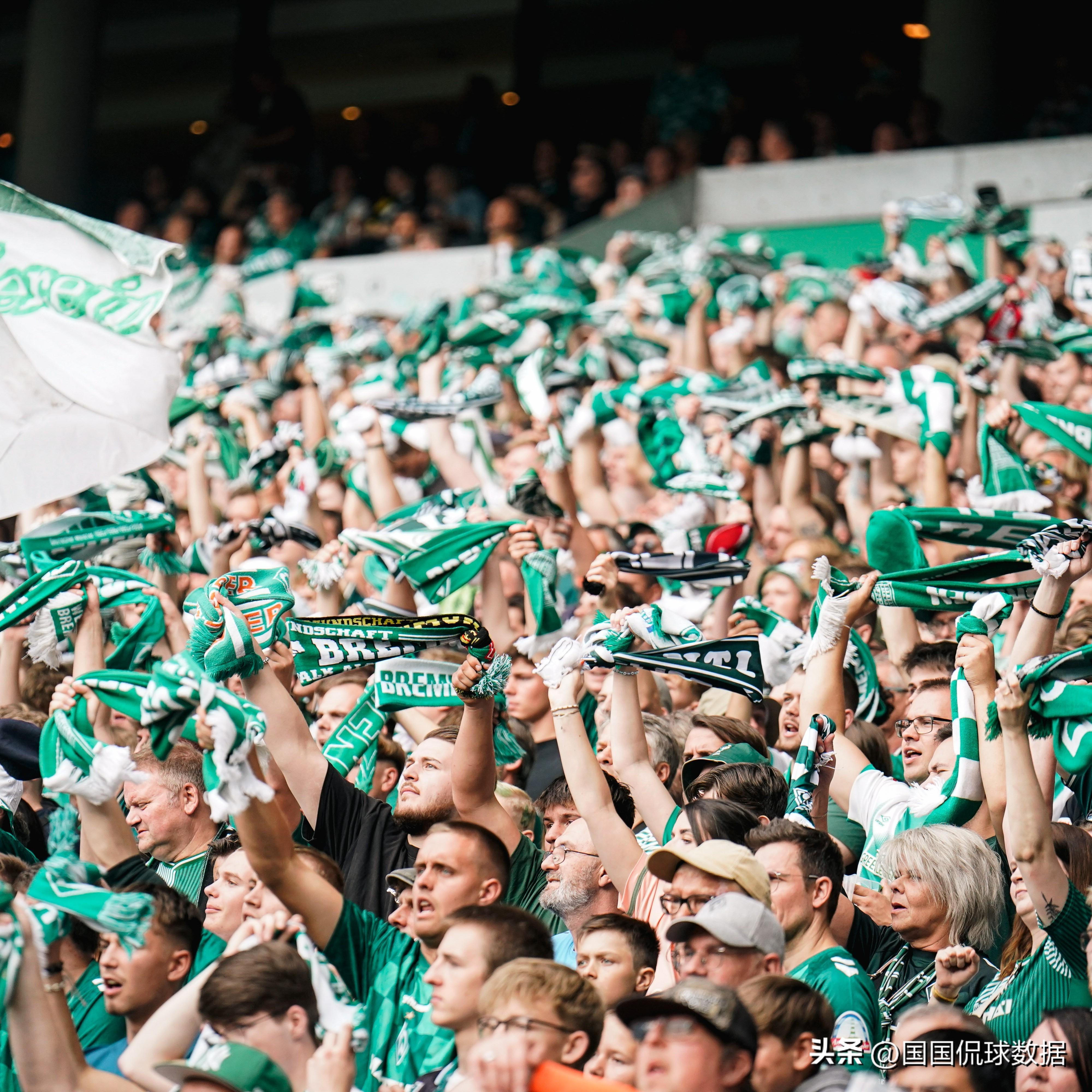 玩加电竞-德甲冲刺阶段再迎强敌，英格兰国家队止住颓势，主帅态度——信心回归，临场指挥获称赞的简单介绍