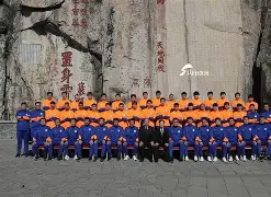 玩加电竞-包含摔跤常规赛焦点战：姑苏天狼队读秒扳平皖南白虎队，客场强势带走胜利。更衣室氛围正向的词条