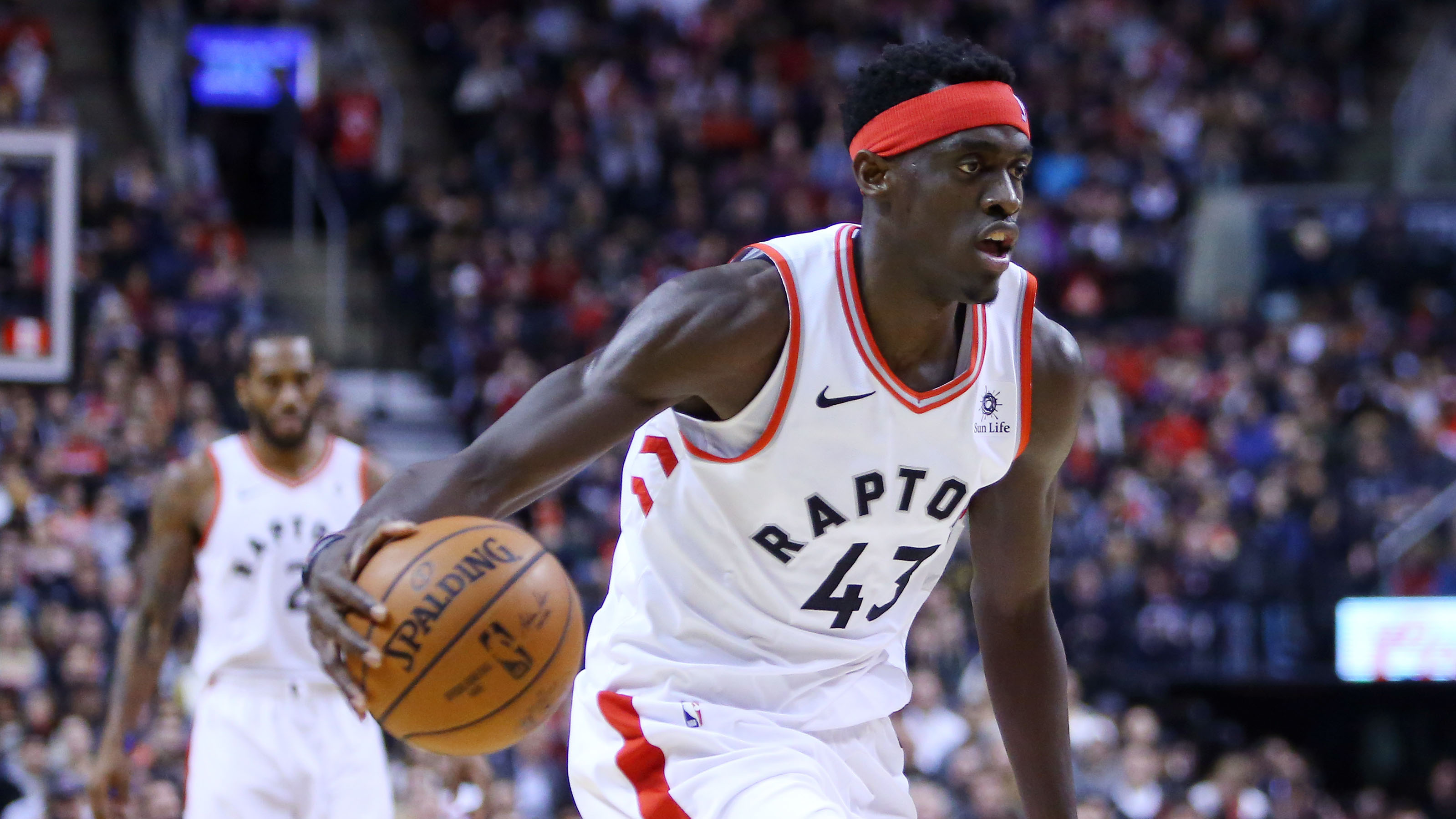  赛地聚焦：欧联今夜热度飙升，多伦多猛龙回应争议，底气十足，赛季目标并未改变