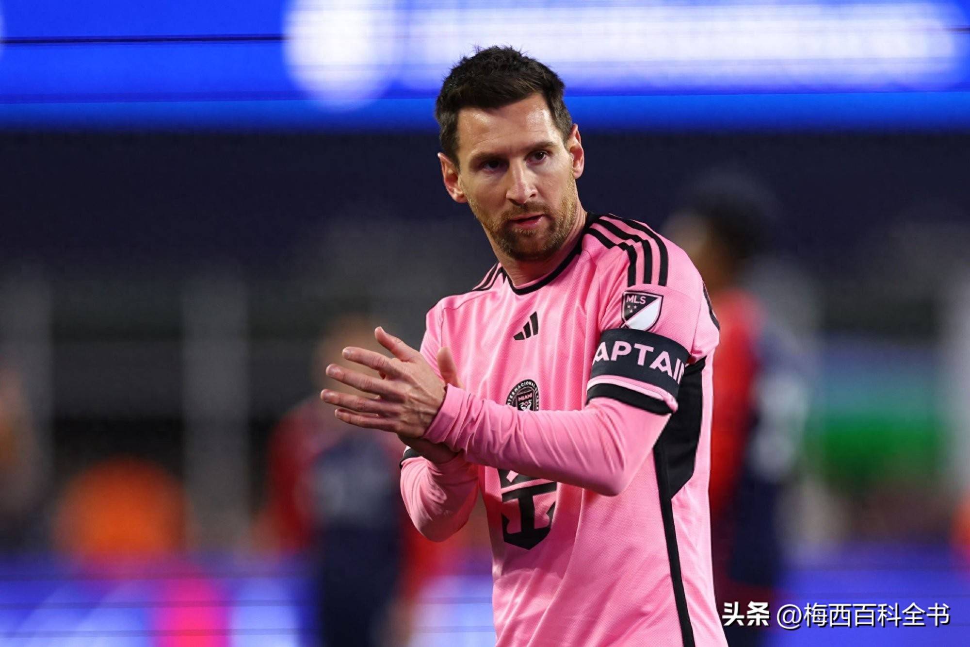 玩加竞技-包含梅西赛事官方发布精彩发挥新规，掘金争议不断！的词条